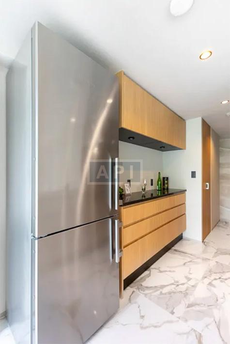  |  Interior photo 09