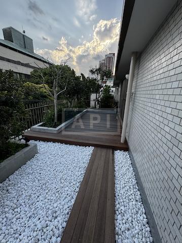  |  Interior photo 06