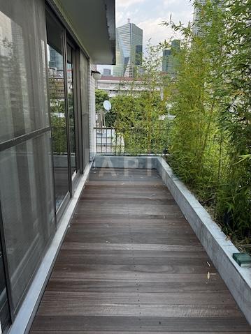  |  Interior photo 04