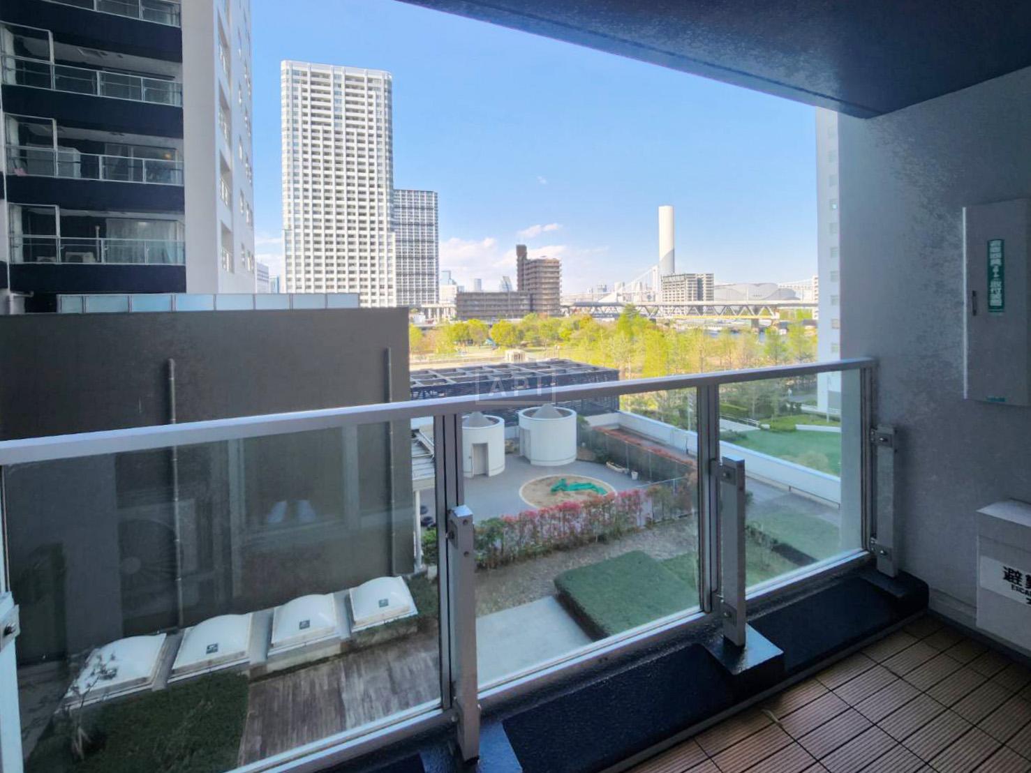  |  Interior photo 07