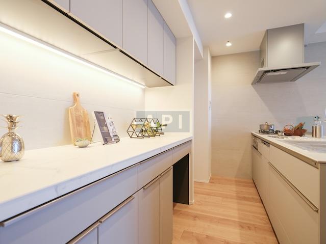  |  Interior photo 05