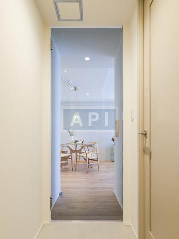  |  Interior photo 07