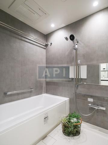  |  Interior photo 09