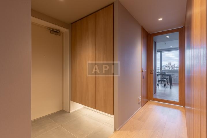  |  Interior photo 14