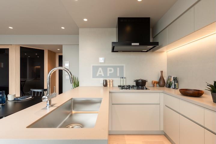  |  Interior photo 06