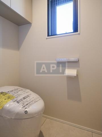  |  Interior photo 10