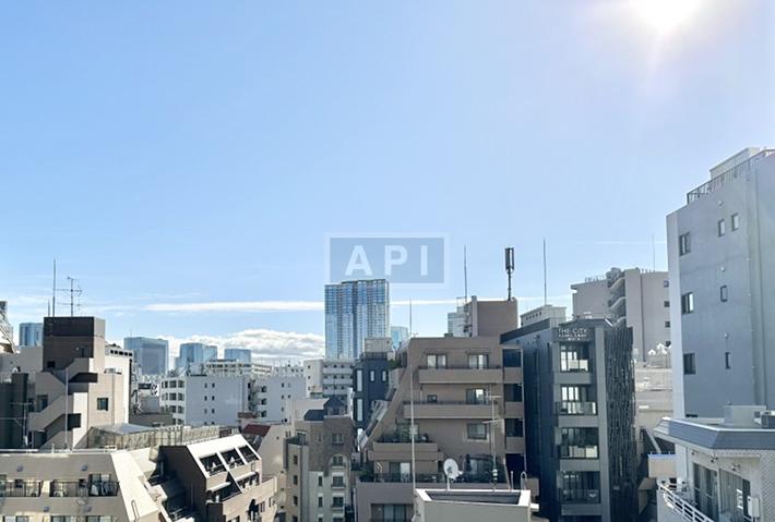  |  Interior photo 09