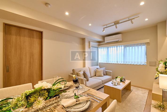  |  Interior photo 03