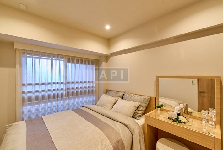  |  Interior photo 06