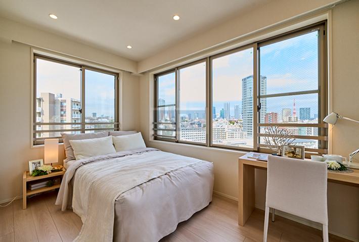  |  Interior photo 02