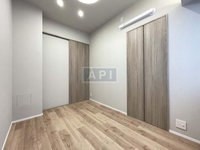  |  Interior photo 12