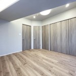  |  Interior photo 11