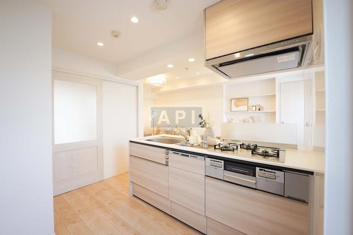  |  Interior photo 03