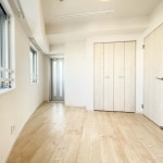  |  Interior photo 10
