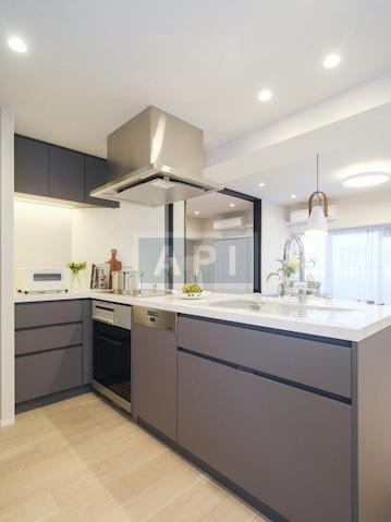  |  Interior photo 03