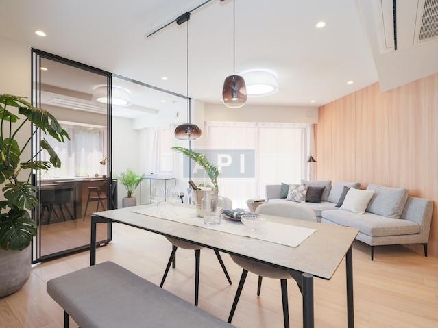  |  Interior photo 03