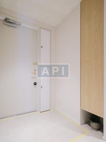  |  Interior photo 14