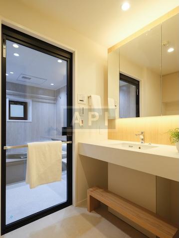  |  Interior photo 07