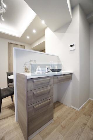  |  Interior photo 05