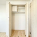  |  Interior photo 09