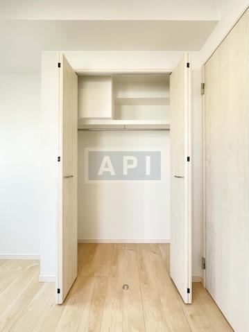 |  Interior photo 09