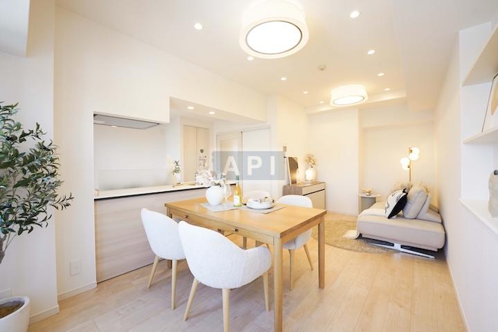  |  Interior photo 02