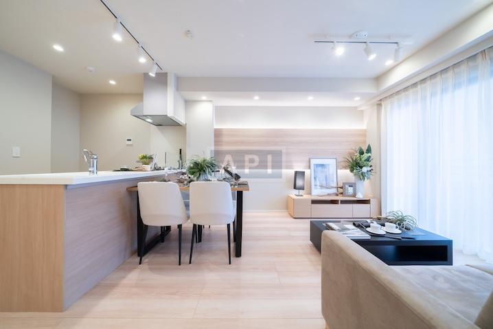  |  Interior photo 02