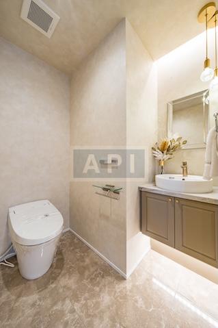  |  Interior photo 09