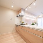  |  Interior photo 04