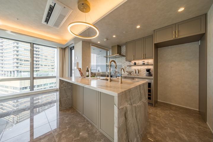  |  Interior photo 03