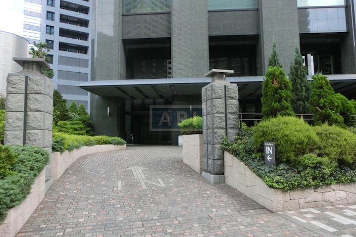  |  Exterior photo 06