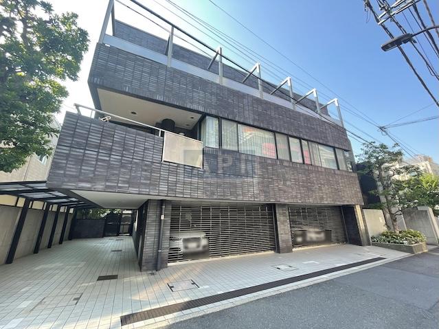  |  Exterior photo 02
