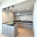  |  Interior photo 04