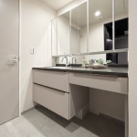  |  Interior photo 05