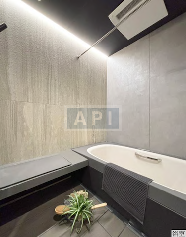  |  Interior photo 06