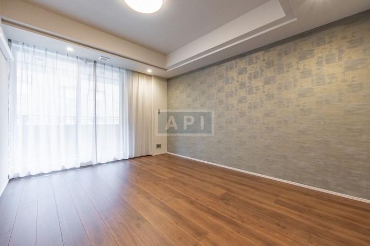  |  Interior photo 06