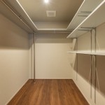  |  Interior photo 10