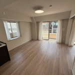  |  Interior photo 01