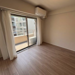  |  Interior photo 06