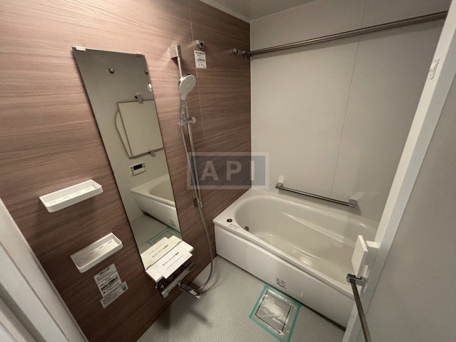  |  Interior photo 05