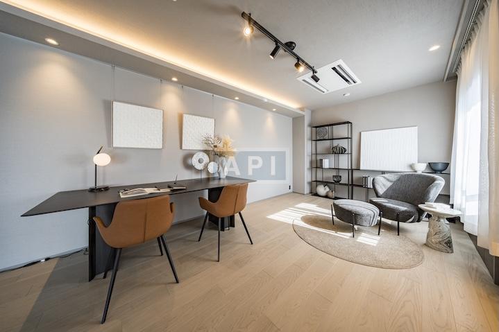  |  Interior photo 05