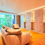  |  Exterior photo 04
