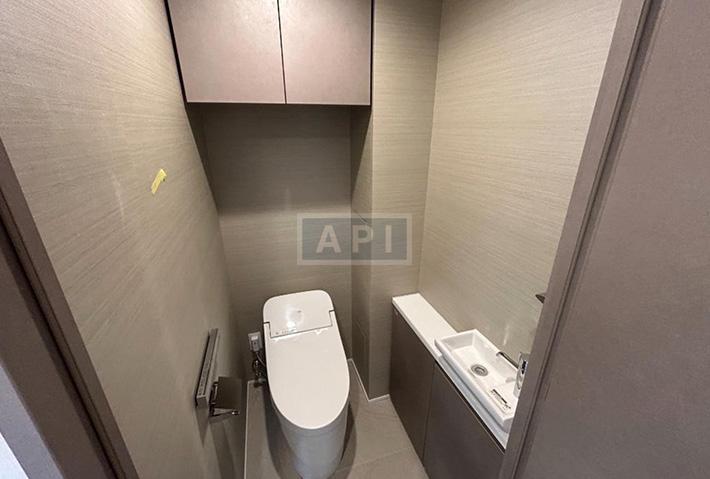  |  Interior photo 05
