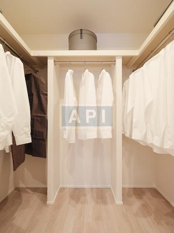  |  Interior photo 09