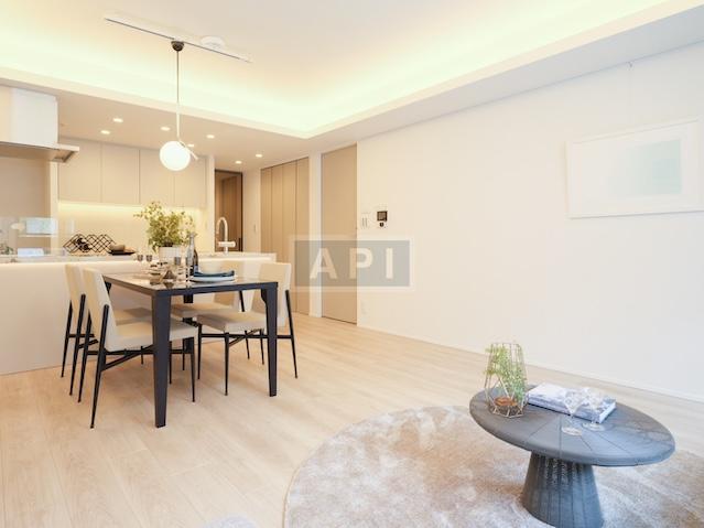  |  Interior photo 02