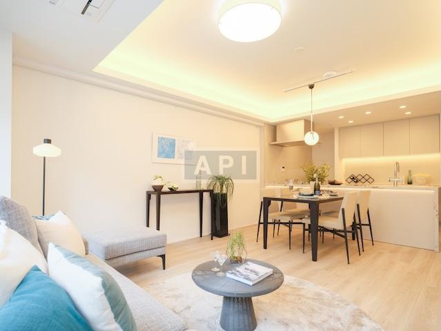  |  Interior photo 03