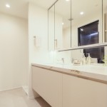  |  Interior photo 06