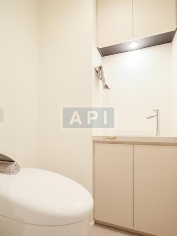  |  Interior photo 11