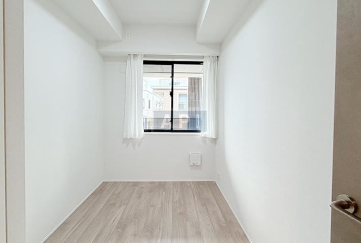  |  Interior photo 07