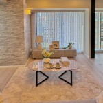  |  Interior photo 01